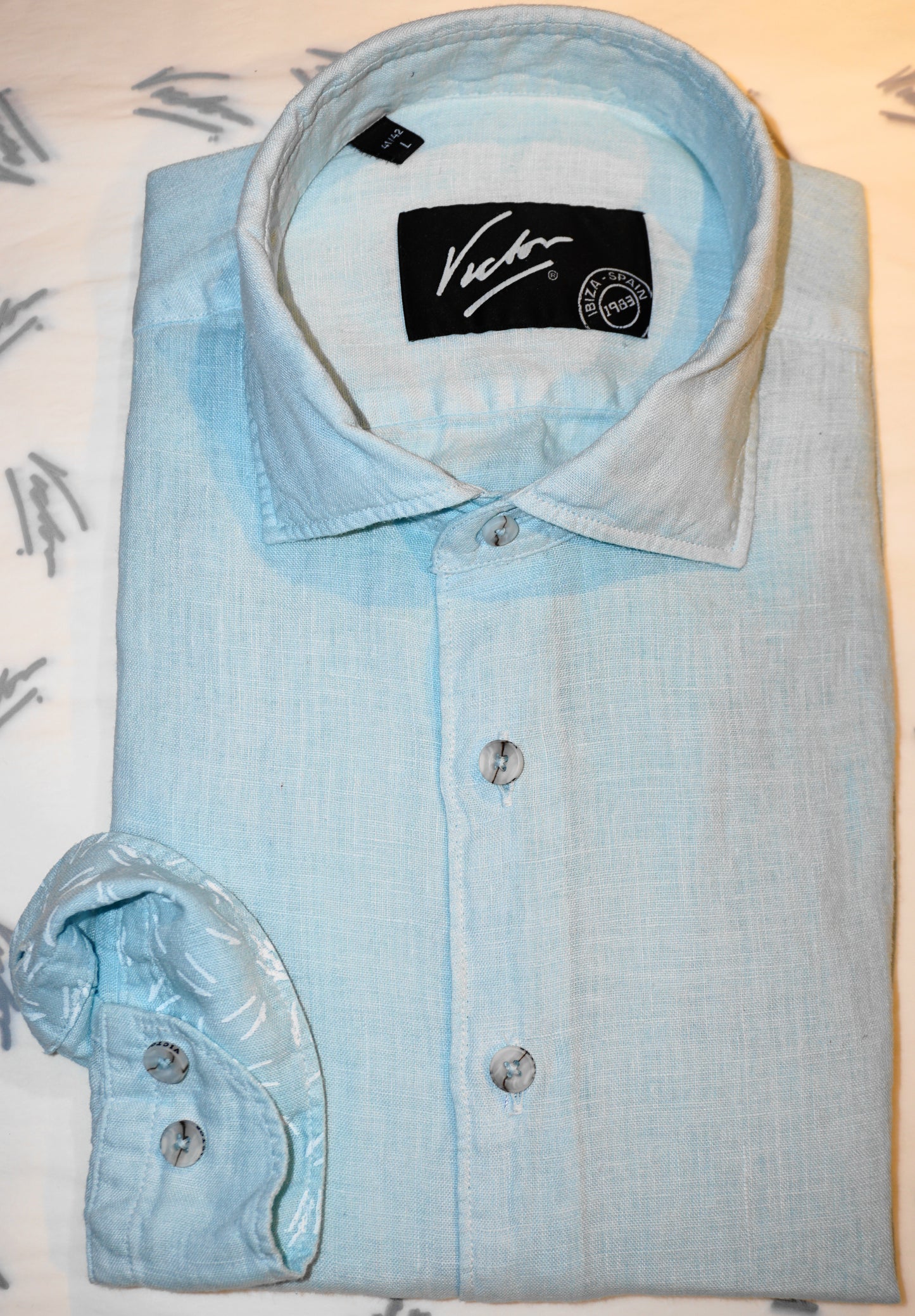 VICTOR LOGO LIGHT TURQUOISE