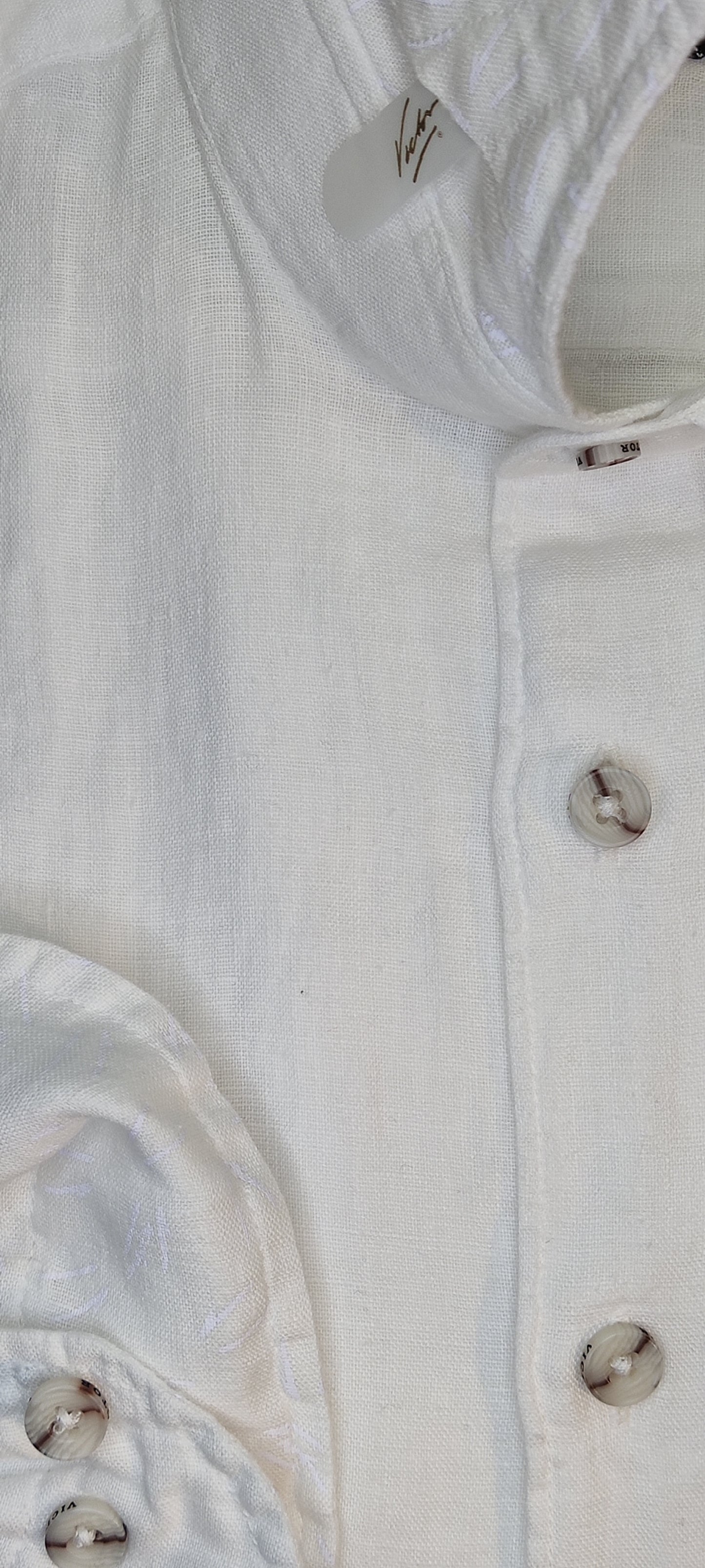 VICTOR LOGO WHITE