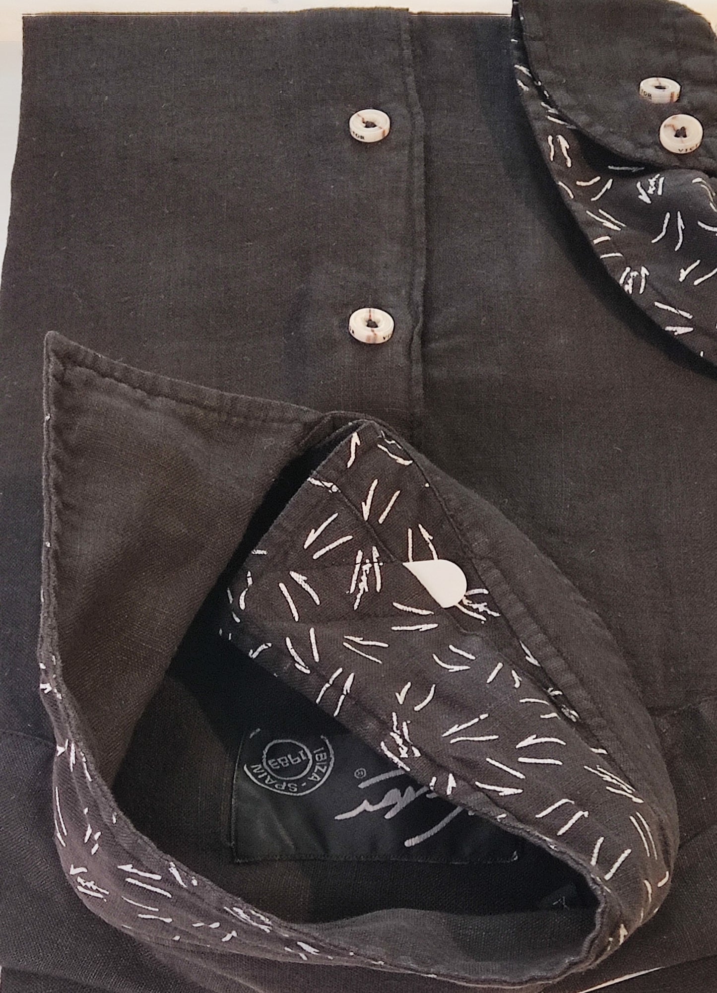 VICTOR LOGO BLACK