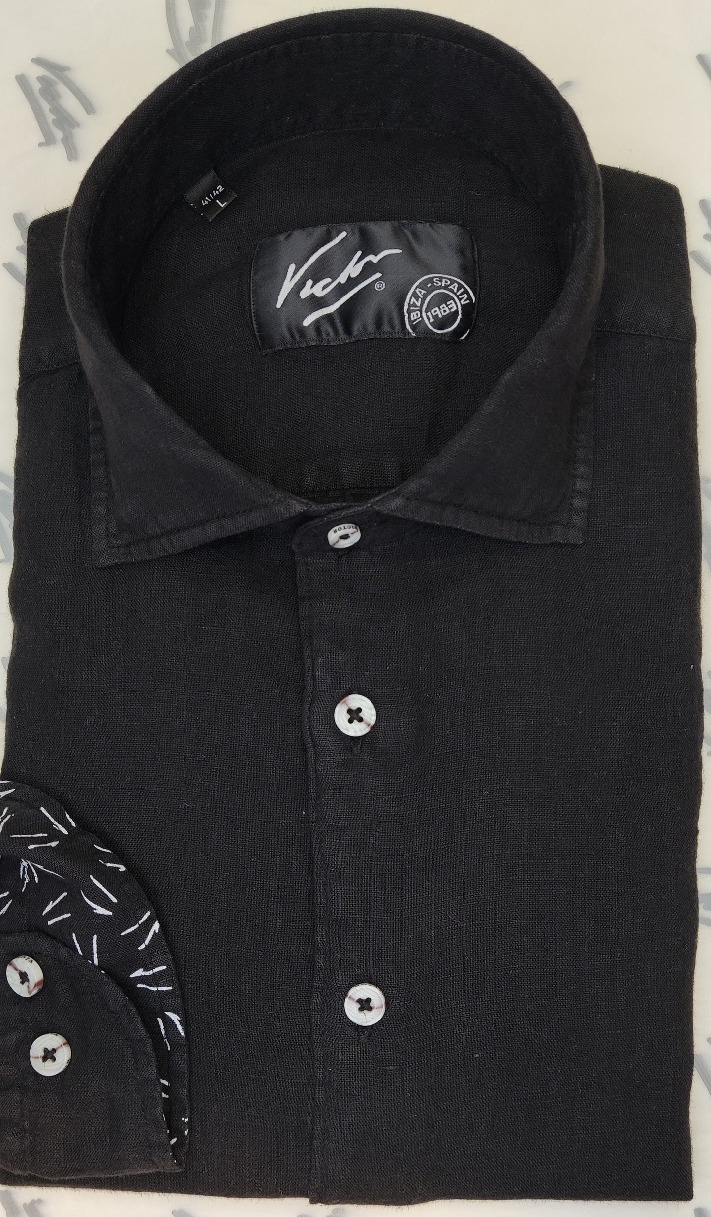 VICTOR LOGO BLACK
