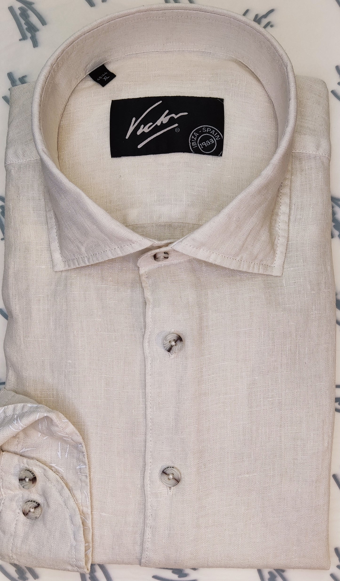 VICTOR LOGO SAND